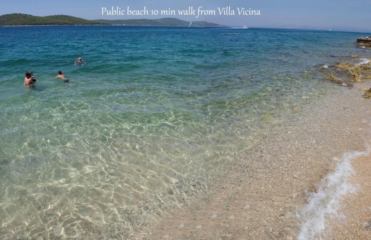 Villa Vicina Heritage Villa For 9,Milna - Close To Restaurants And Shops 外观 照片